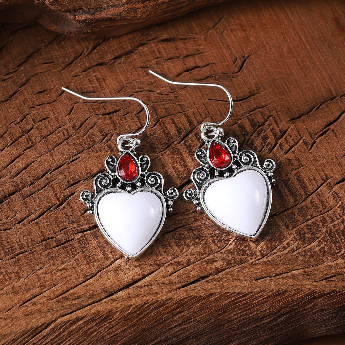 Wholesale Vintage Bohemian Vine Flower Diamond Heart Earrings